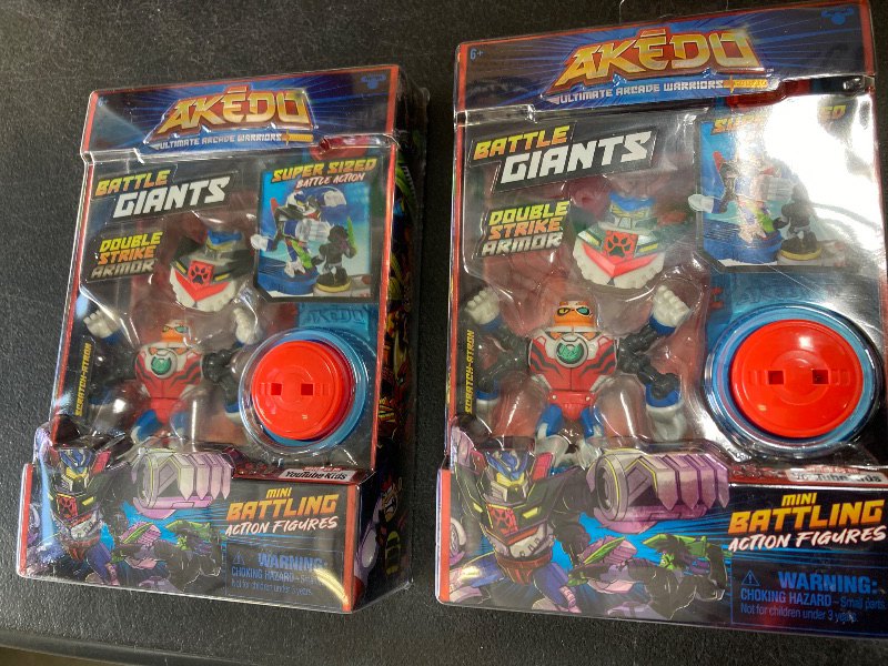 Photo 1 of Akedo - Ultimate Arcade Warriors Battle Giants Versus Pack - Scratch-Atron VS Tonk - Mini Battling Action Figures Ready, Fight, Split Strike