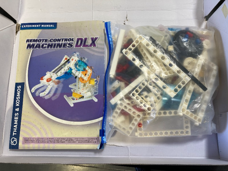 Photo 1 of Thames and Kosmos Remote-Control Machines DLX