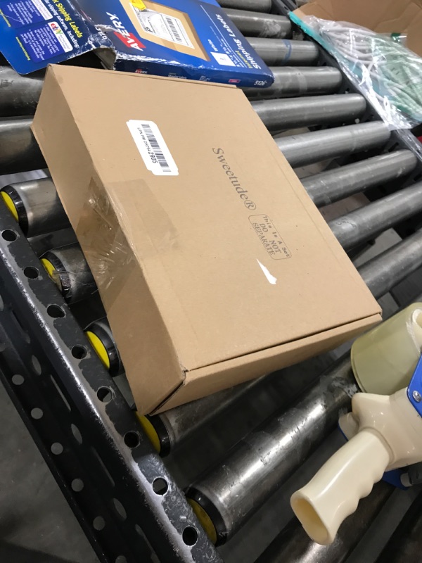 Photo 1 of Sweetude 24 Pcs Easter Bags With Carrot Egg Tags Raffia Paper Shreds Clear PVC Gift Bags with Handles Easter Egg Bunny Treat Tote Gift Goodie Candy Party Favors Supplies,6.3 x 5.9 x 2.76 Inch