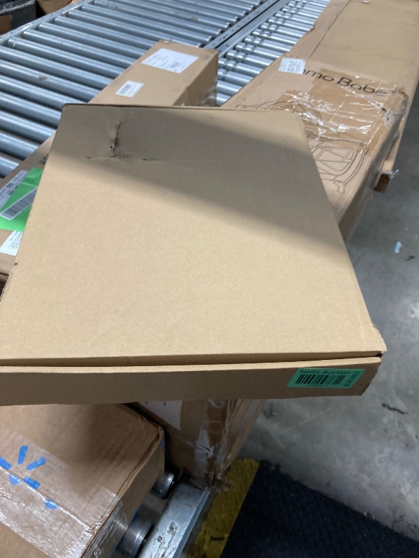Photo 1 of 12 pack of e27 lightbulbs with cords 