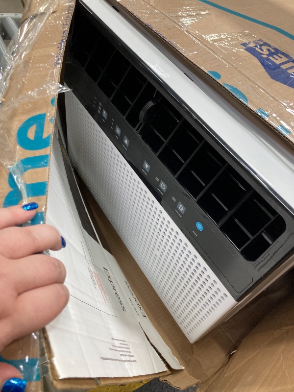 Photo 1 of ***PARTS ONLY**COWSAR
10,000 BTU (6,300 BTU DOE) 120-Volt Window Air Conditioner w/Dehumidifier Through the Wall AC up to 450 sq. ft. White