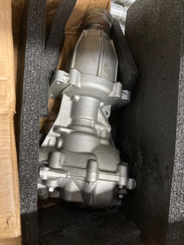 View 2 of CV6W-4000-DA CV6W-4C166-BB CV6W-4B025-DF Rear Differential Assembly AWD For Ford Kuga MK2 4X4 AWD 2012-2019 CV6W4C166BB CV6W4B025DF CV6W4000DA