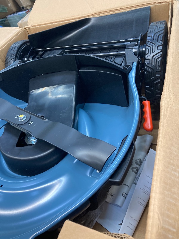 Photo 1 of ***(PARTS ONLY -SELLING AS PARTS ONLY***HANDLE MISSING, SOME SCUFFS/SCRATCHES)***SENIX Self-Propelled Gas Lawn Mower, 22in Cutting Blade / 23in Cutting Deck, 163 cc 4-Cycle Made in USA Briggs & Stratton Engine , 3-In-1, 6-Position Adjustment, 11in Rear Wh