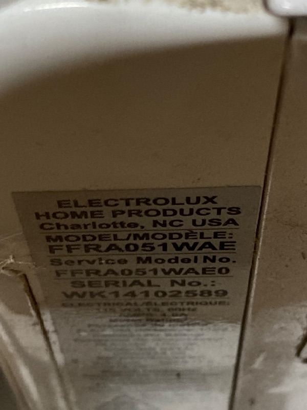 Photo 1 of ***PARTS ONLY...USED, DIRTY, DUSTY, SELLING AS PARTS ONLY, NO REMOTE, SCUFFS/SCRATCHES***

Frigidaire Window Air Conditioner, Window AC Unit, Cool Rooms up to 350 Sq.Ft., 6-in-1 Modes,24H Timer, Energy Saving, Perfect for Bedroom, Apartment, Living Room, 