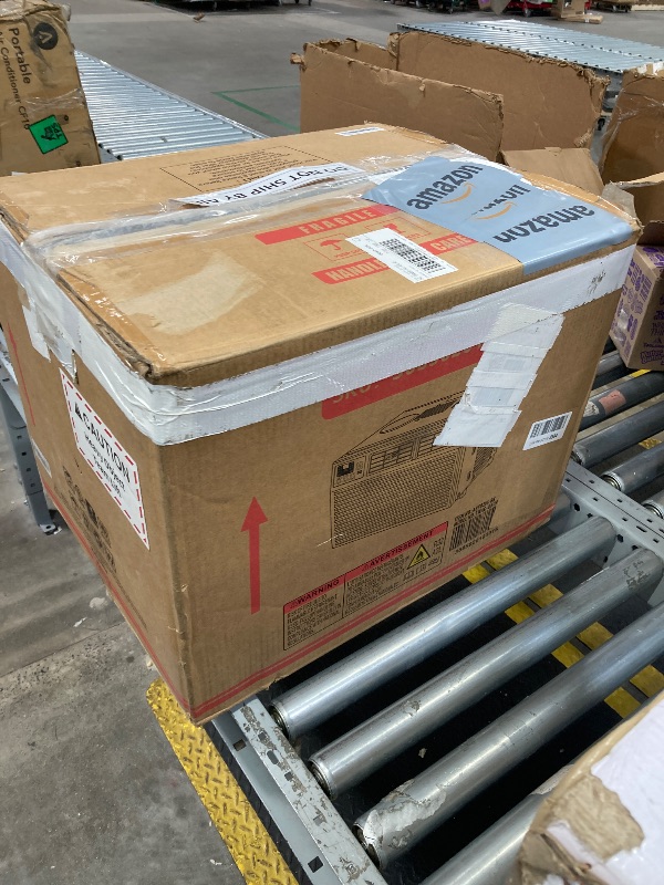 Photo 1 of ***PARTS ONLY...USED, DIRTY, DUSTY, SELLING AS PARTS ONLY, NO REMOTE, SCUFFS/SCRATCHES***

Frigidaire Window Air Conditioner, Window AC Unit, Cool Rooms up to 350 Sq.Ft., 6-in-1 Modes,24H Timer, Energy Saving, Perfect for Bedroom, Apartment, Living Room, 