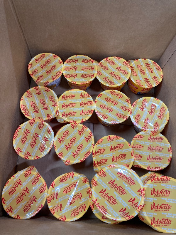 Photo 1 of 18 Pack Velveeta Shells & Cheese Original Microwaveable Shell Pasta & Cheese Sauce, 2.39 oz Cup