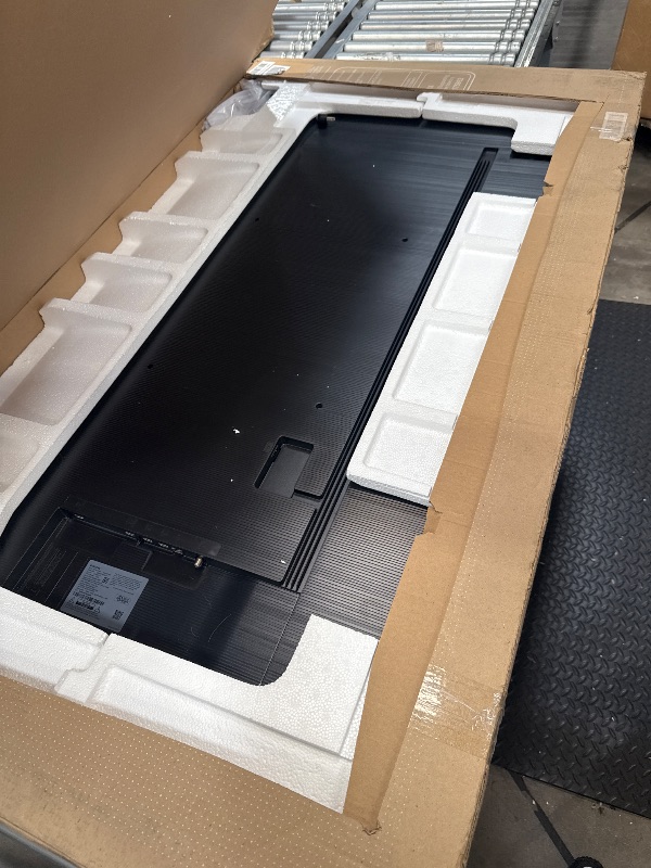 Photo 1 of **PARTS ONLY/BROKEN SCREEN**Samsung 65-Inch Class QLED Q7F Series Samsung Vision AI Smart TV (2025 Model, 65Q7F) Quantum HDR, Object Tracking Sound Lite, Q4 AI Gen1 Processor, 4K upscaling, Gaming Hub, Alexa Built-in