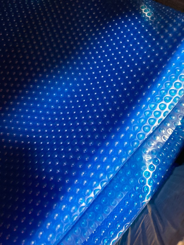 Photo 1 of VEVOR Solar Pool Cover, 40 x 20 ft Rectangle Solar Cover 16 mil for Pools, Inground Above Ground Swimming Pool Solar Blanket with Bubble, Heat Retaining Solar Covers Blue