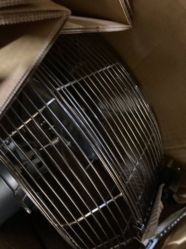 Photo 1 of ***PARTS ONLY***
Amazon Basics 20" High Velocity Industrial Fan, Floor Fan, with 3 Speeds, Tilt Head, ETL-Listed Safety Compliance, Metal Housing/Blades, Ideal for Industrial/Commercial Space/Garage/Gym, 125W, Black