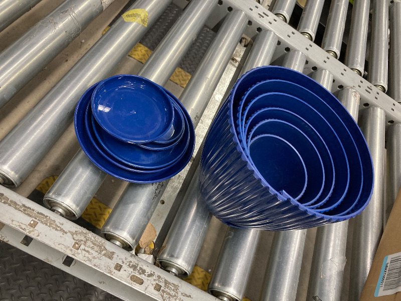 Photo 1 of *Big plant pot is cracked* Blue Plastic Plant Pots (x6)