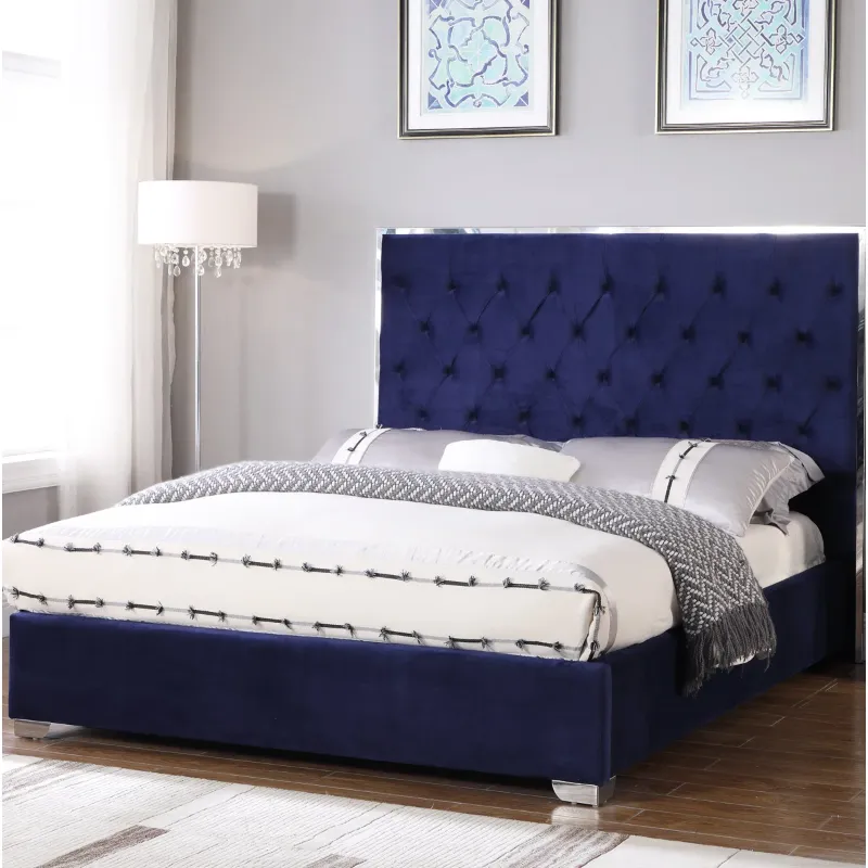 Photo 1 of ***PARTS ONLY***
Hungerford Upholstered Platform Bed
