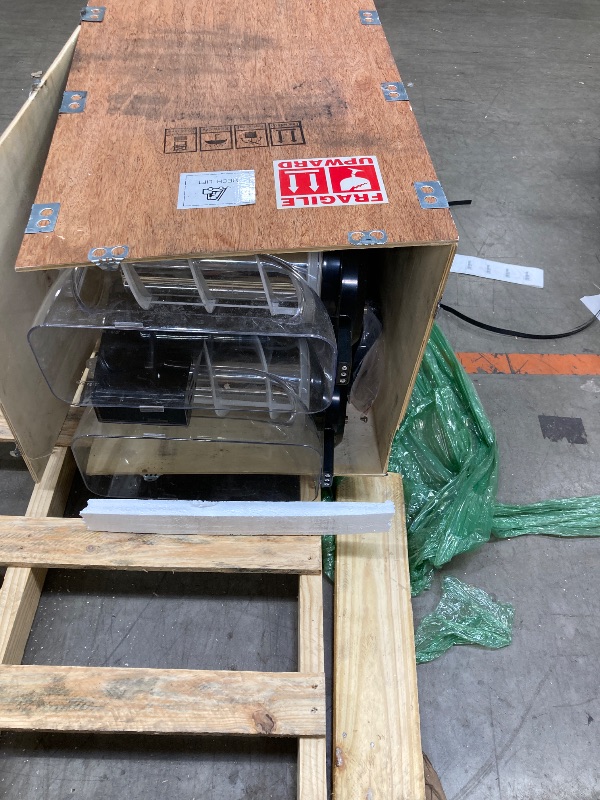 Photo 1 of ***MAYBE PARTS ONLY***
Tourua Commercial Slushie Machine, Margarita Daiquiri Wine Frappe Slush Frozen Drink Machine, 30L