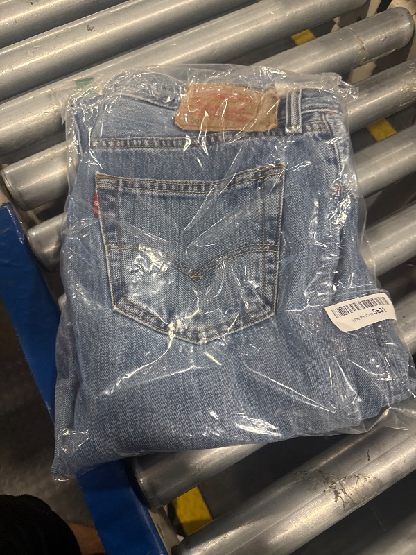 Photo 1 of LEVIS 501 Men's Original Jeans, 33W x 32L          