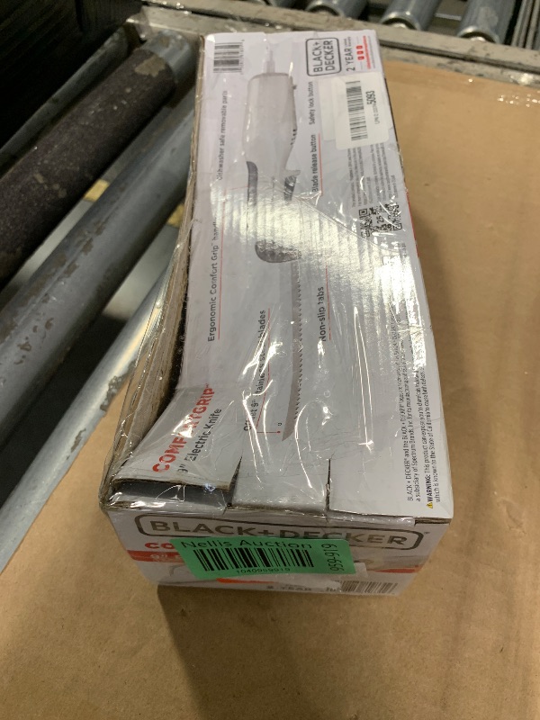 Photo 1 of BLACK+DECKER 9 inch Electric Carving Knife, Comfort Grip Handle & Safety Lock Button, Stainless Steel Blades and Dishwasher Safe Parts, White
