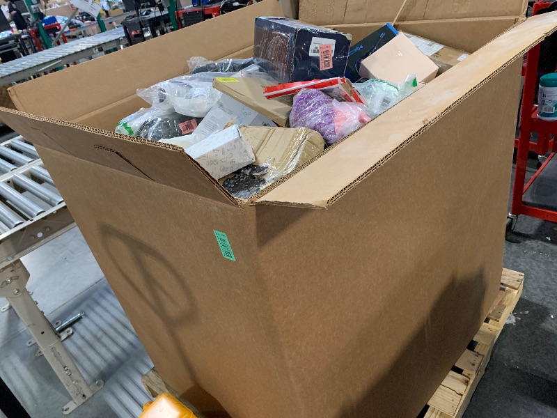 Photo 1 of ****AS IS/ NO RETURNS - SALE FINAL**** MYSTERY ITEM PALLET 
