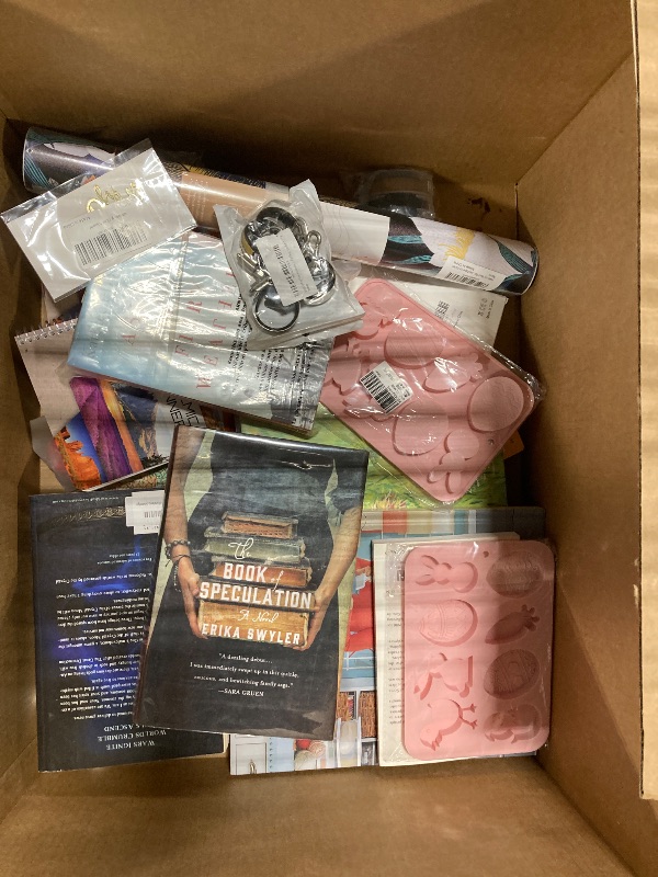 Photo 1 of ****MIXED LOT OF SMALL ITEMS, FINAL SALE, NO RETURNS***