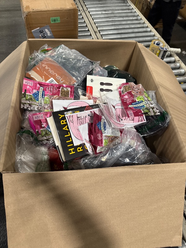 Photo 1 of ***AS IS / NO RETURNS -  FINAL SALE***
***BUNDLED BAG OF  ***
