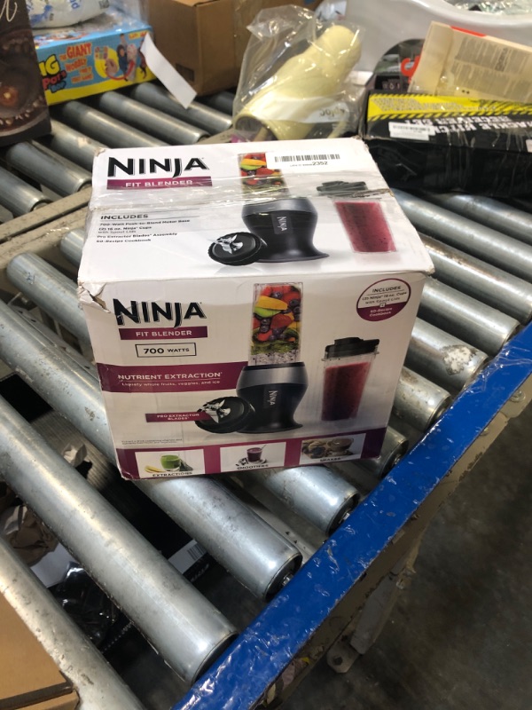 Photo 1 of ***PARTS ONLY***Ninja Fit Compact Personal Blender, Portable Blender for-Smoothies, Shakes, Food Prep, and Frozen Blending, 700-Watt Base, (2) 16-oz. Cups and Spout Lids, Black QB3001SS