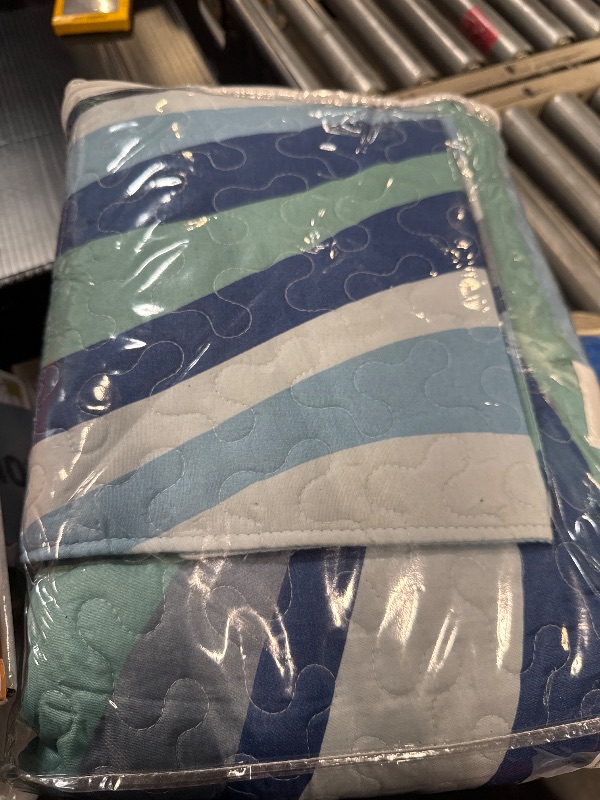 Photo 1 of C&F Home Sea Waves Seawaves Blue Ocean Coastal Theme Twin Bed 2 Piece Beach Reversible Coverlet Quilt Set with 1 Sham Reversible Quilt Bedding Coverlet Comforter Nautical Bedding Set Twin 2 Piece Set