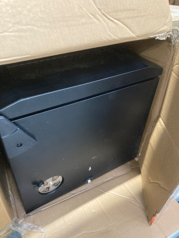 Photo 1 of ***(PARTS ONLY -SELLING AS PARTS ONLY)*** BOX RIPPED/TORN*** 
Masterbuilt® 30-inch Digital Electric Vertical BBQ Smoker with Leg Kit, Side Wood Chip Loader and 710 Cooking Square Inches in Black, Model MB20070421
