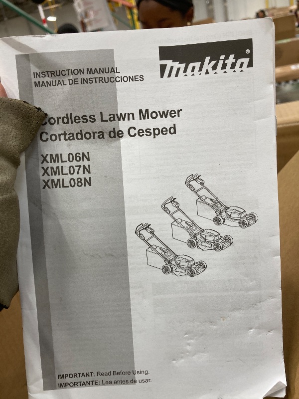 Photo 1 of ***([PARTS ONLY-SELLING AS PARTS ONLY -MISSING PARTS)*** 
Makita XML06PT1 36V (18V X2) LXT® Brushless 18" Self-Propelled Commercial Lawn Mower Kit Batteries (5.0Ah)  