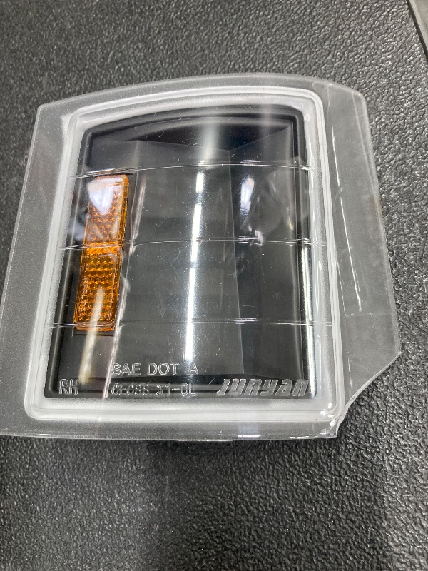 Photo 1 of **There is a small crack on one of the lights, please see pictures**
Car parts innovate Fits 94-98 Chevy C10 C/K Silverado Black Turn Signal Lights Corner Lamps Pair