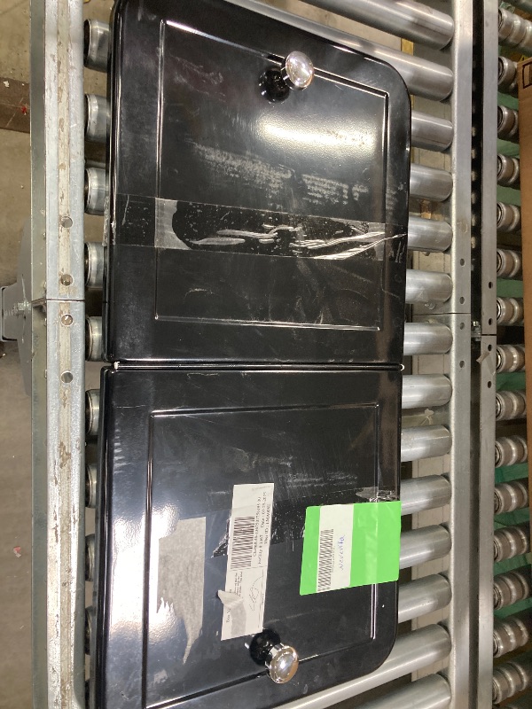Photo 1 of **This item has some missing hardware for the legs to stand properly up; the legs are bent inwards but can be restored with a little maintenance. Also this item currently does not have wheels attached. Please see pictures below**

Ktaxon 80 Qt Rolling Ice