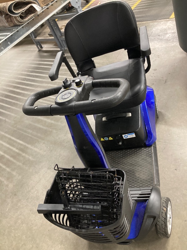 Photo 1 of ** A little problem with the star, need charger. **SACVON Upgrade 4 Wheel Mobility Scooter for Seniors, Foldable Powered Mobile Wheelchair for Adult 330lbs, Blue