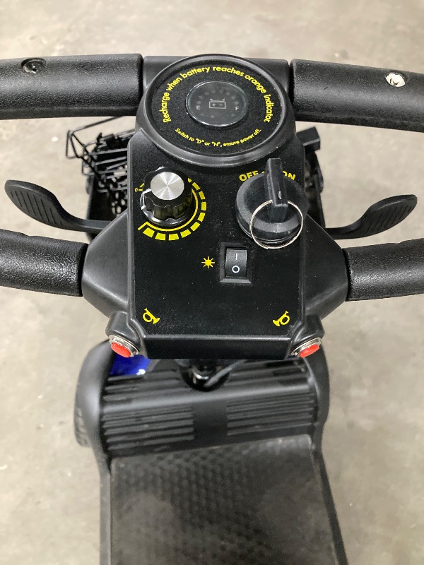 Photo 1 of ** A little problem with the star, need charger. **SACVON Upgrade 4 Wheel Mobility Scooter for Seniors, Foldable Powered Mobile Wheelchair for Adult 330lbs, Blue