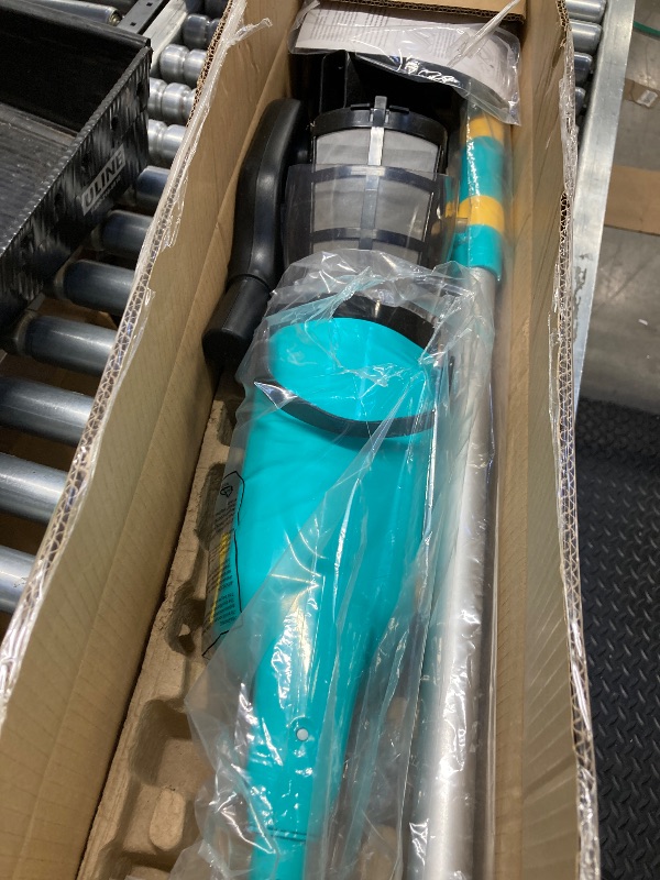 Photo 1 of (2025 New)Efurden Cordless Pool Vacuum, Handheld Pool Vacuum with Running Time up to 60-Minutes for Above Ground Pools, Spas and Hot Tubs,Blue