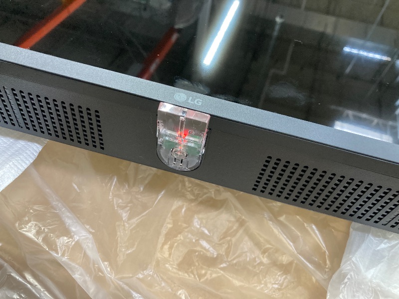 Photo 1 of -***only parts LG 43UA7700P 43 inch Class UA77 Series LED AI 4K Smart webOS TV (2025)