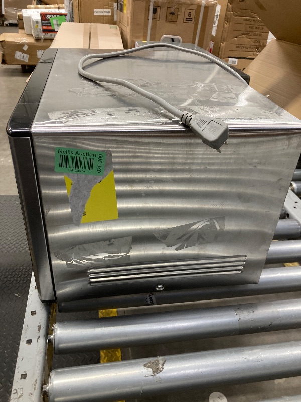 Photo 1 of ***Glass Interior Plate is Missing*** GE Microwave 20Wx11Hx14.5 Depth.