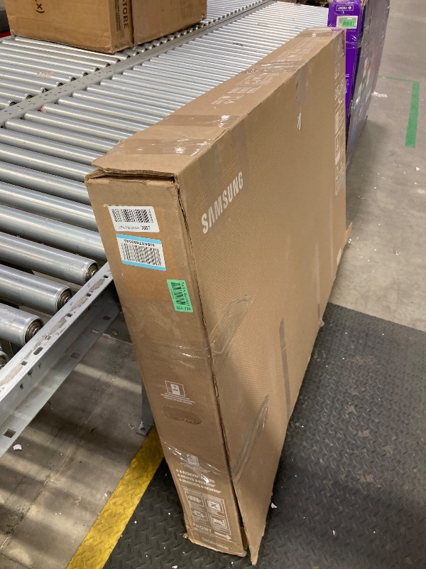 Photo 1 of ***PARTS ONLY***Samsung 65-Inch Class QLED Q8F 4K UHD Smart TV (2025 Model) Q4 AI Processor, 100% Color Volume with Quantum Dot, AirSlim Design, Endless Free Content, Samsung Vision AI, Alexa Built-in***BROKEN SCREEN***