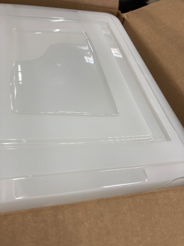 Photo 1 of $ white storage rectangles with snap on lids. One lid has a crack as shown in picture