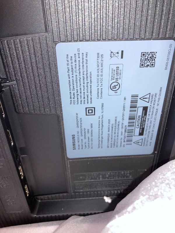 Photo 1 of  **8ONLY PARTS IS BROKEN***Samsung 55-Inch Class Neo QLED QN70F 4K Mini LED Smart TV (2025 Model) NQ4 AI Gen2 Processor, Quantum Matrix Technology Slim, Motion Xcelerator 144Hz, Samsung Vision AI, Alexa Built-in