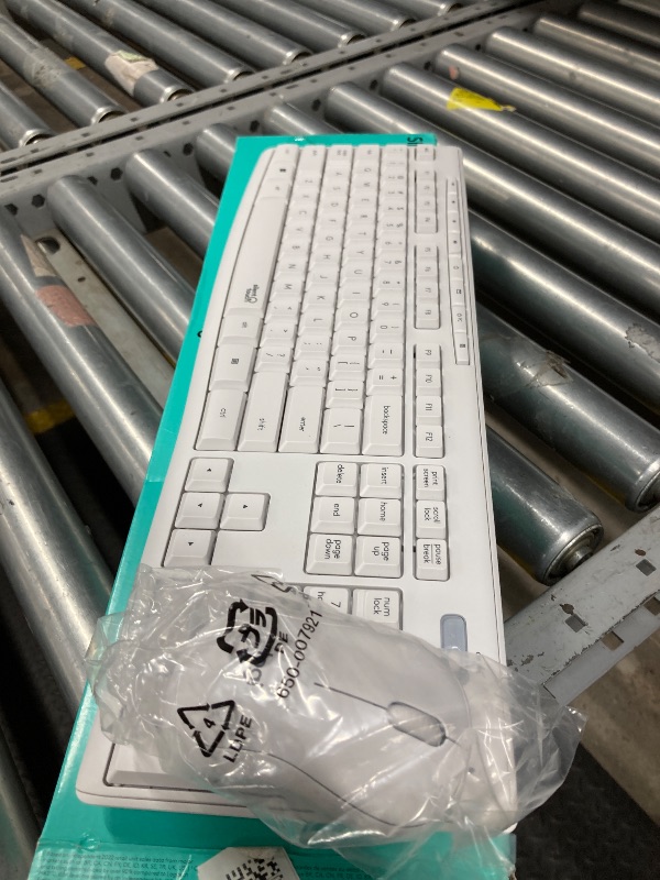 Photo 1 of **MISSING USB**Logitech MK295 Wireless Mouse & Keyboard Combo with SilentTouch Technology, Full Numpad, Advanced Optical Tracking, Lag-Free Wireless, 90% Less Noise - Off White