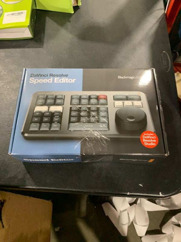 Photo 1 of BLACKMAGIC DESIGN Davinci Resolve Speed Editor (DV/RES/BBPNLMLEKA) Editor Only