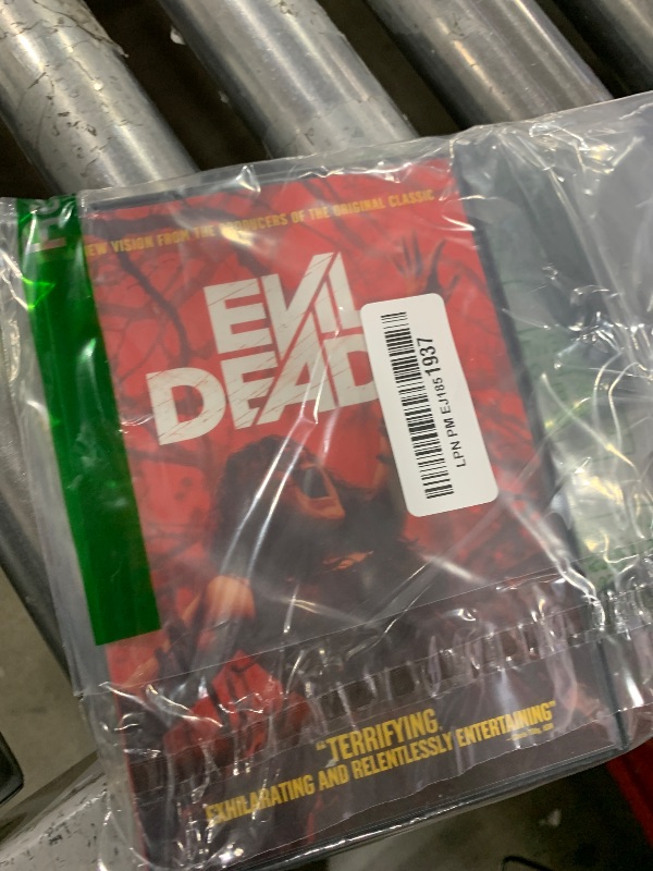 Photo 1 of Evil Dead [DVD]