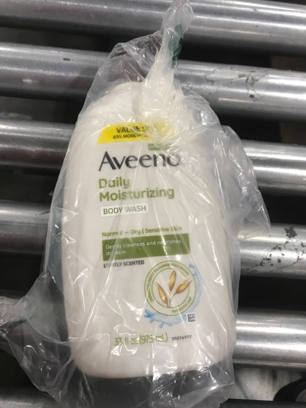 Photo 1 of Aveeno Daily Moisturizing Body Wash for Dry Skin with Soothing Oat, Creamy Shower Cleanser, Gentle, Soap-Free and Dye-Free, Lightly Scented, 33 FL OZ