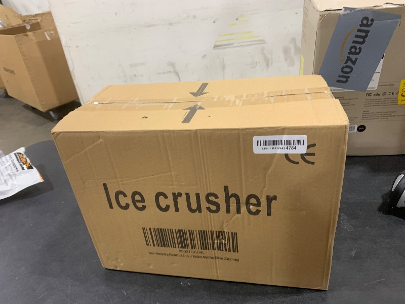 Photo 1 of Reespring Shaved Ice Machine Snow Cone Machine Ice Crusher with Stainless Steel Blade Kitchen Electric for Shaved Ice and Snow Cone (300W 2000r/min) Also Comes with a Free Ice Pick and Ice Cube Tray