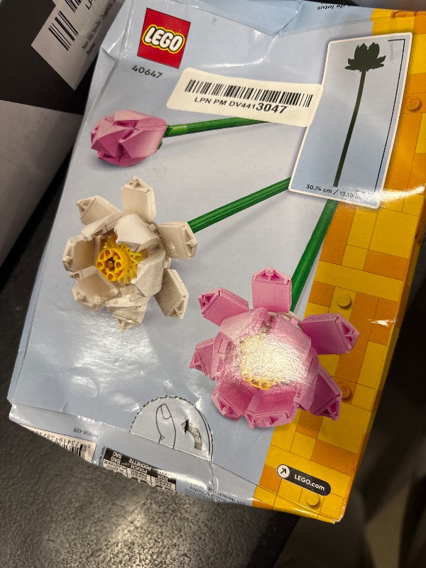 Photo 1 of LEGO Lotus Flower - Building Toy for Kids, Girls & Boys, Ages 8+ - Artificial Lotus Flowers for Home Decor & Display - Creative Gift Idea for Her & Him - 40647