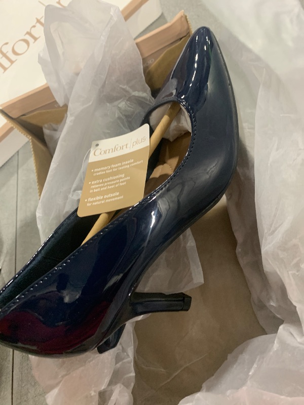 Photo 1 of Comfort Plus Women's Navy Patent Janine Mid-Heel Pointed Toe Pump 5 Medium