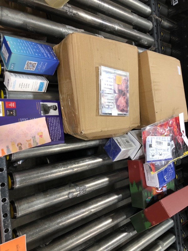 Photo 1 of LOT - MISC ITEMS - VARIOUS 