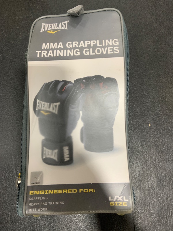 Photo 1 of Everlast Train Advanced MMA 7-Ounce Grappling/Training Gloves -Black, Large/X-Large