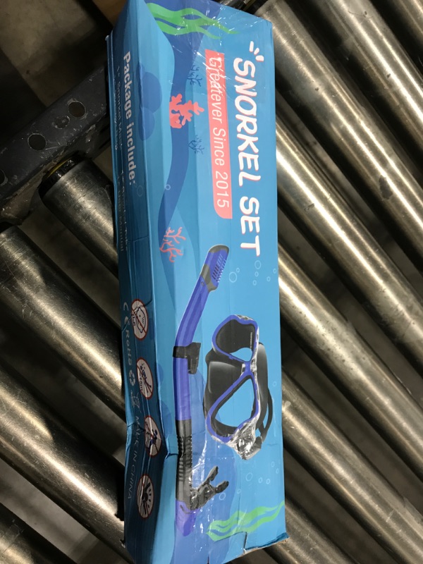 Photo 1 of Greatever Dry Snorkel Set,Panoramic Wide View,Anti-Fog Scuba Diving Mask,Professional Snorkeling Gear for Kids
