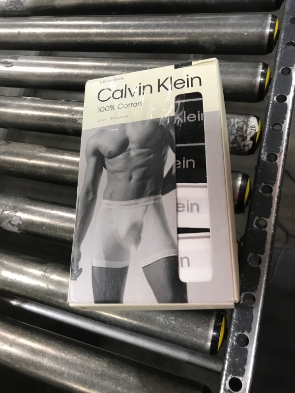 Photo 1 of Calvin Klein Men's Cotton Classics 5-pack Boxer Brief, 3 Black Bodies W / Black Wb, 2 Black Bodies W / White Wb, Large