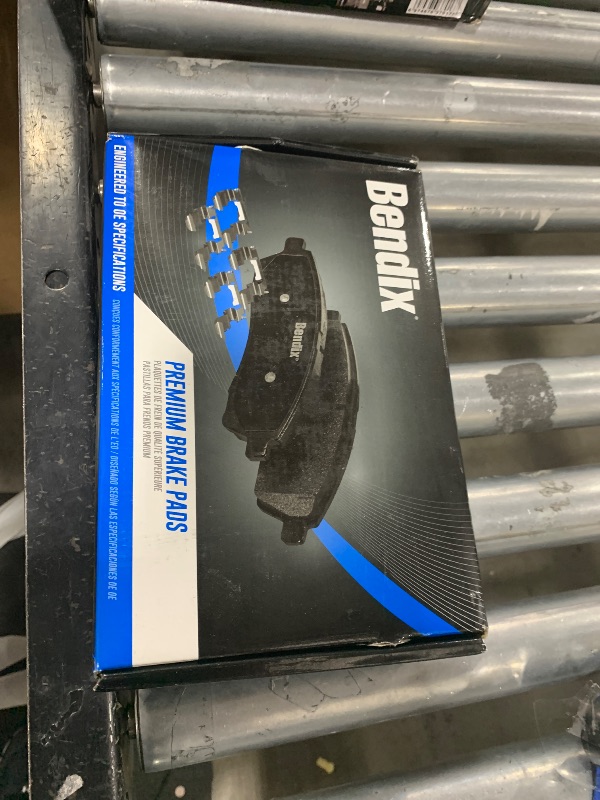 Photo 1 of Bendix Premium SBC1633 Ceramic Front Brake Pads for Select Models Audi A3 Quattro, S3, Seat Leon, Tarraco, Volkswagen Arteon, CC, Golf R, GTI, Jetta, Tiguan