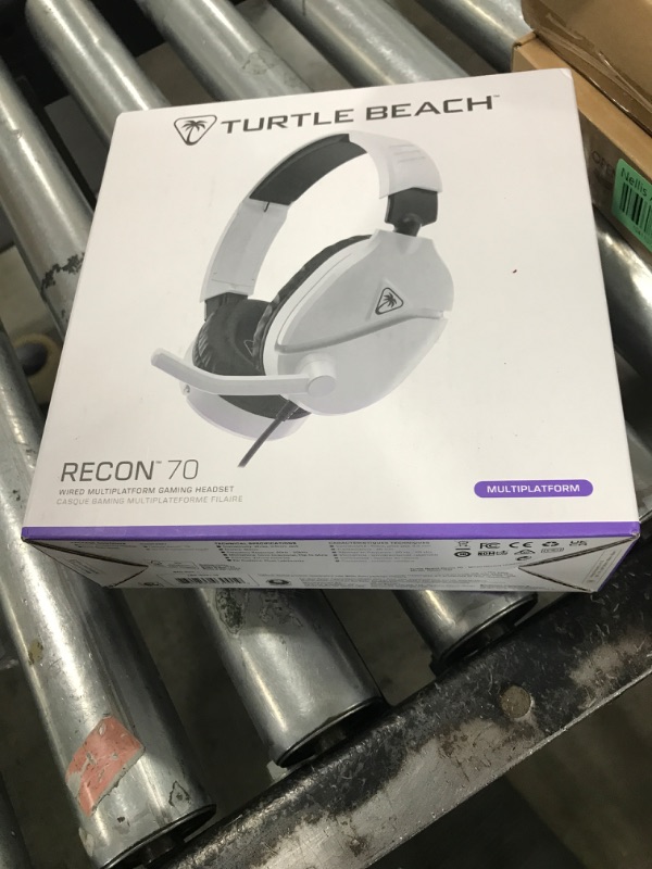 Photo 1 of Turtle Beach Recon 70 Multiplatform Gaming Headset for PS5, PS4, Xbox Series X|S, Xbox One, PC & Mobile w/ 3.5mm Wired Connection - Flip-to-Mute Mic, 40mm Speakers, Lightweight Design, White