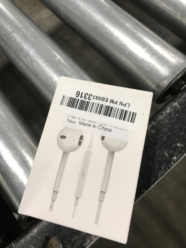 Photo 1 of 2 Pack Earbuds for iPhone Headphones Wired HiFi Stereo Headsets [MFi Certified] Noise Reduction Earphones for iPhone 14/13/12/11/XR/XS/X/8/7/SE Support iOS System(Built-in Microphone & Volume Control)