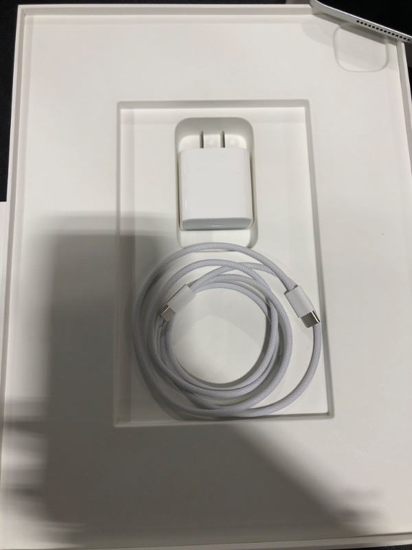 Photo 1 of Apple iPad Pro 13-Inch (M4): Built for Apple Intelligence, Ultra Retina XDR Display, 256GB, 12MP Front/Back Camera, LiDAR Scanner, Wi-Fi 6E, Face ID, All-Day Battery Life — Silver